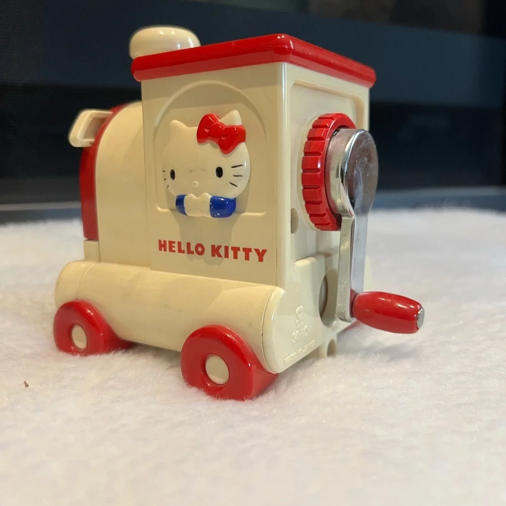 *Rare* Vintage Hello Kitty Retro pencil sharpener Sanrio Japan Vintage 1980’s